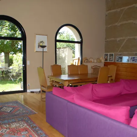 Oda ve Kahvaltı Chez Jacotte Et Elia 3*