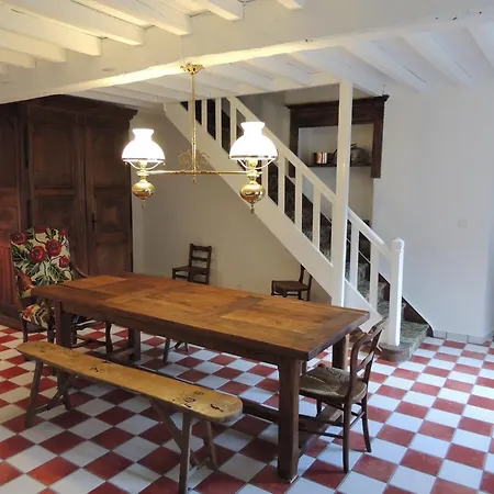 Chez Jacotte Et Elia